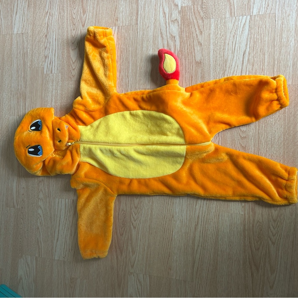 Pokemon Charmander Costume